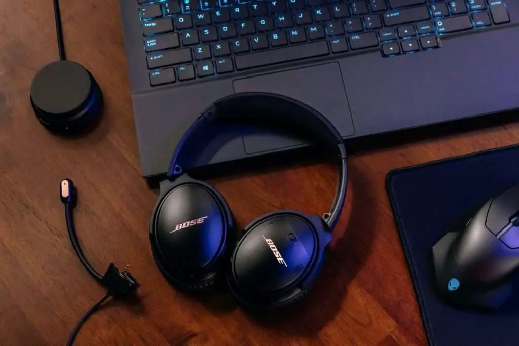 how-to-connect-bose-headphones-to-any-device