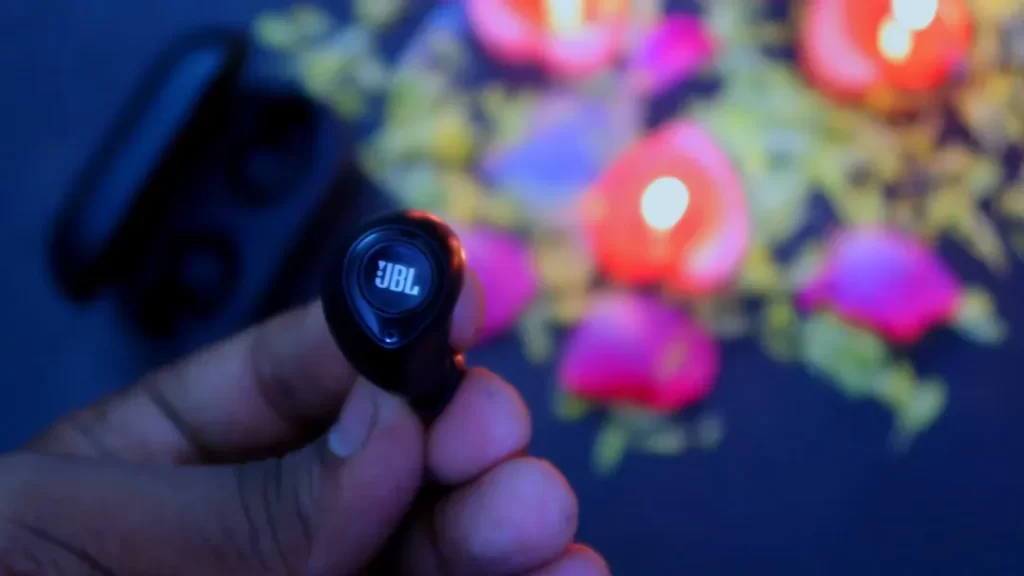 How to Reset JBL Earbuds