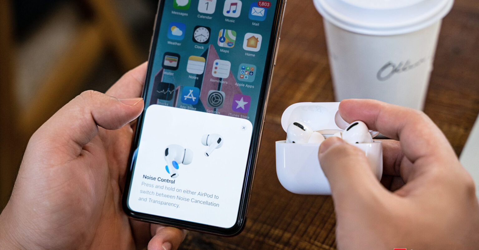 how-to-pair-apple-airpods-headphonesaver